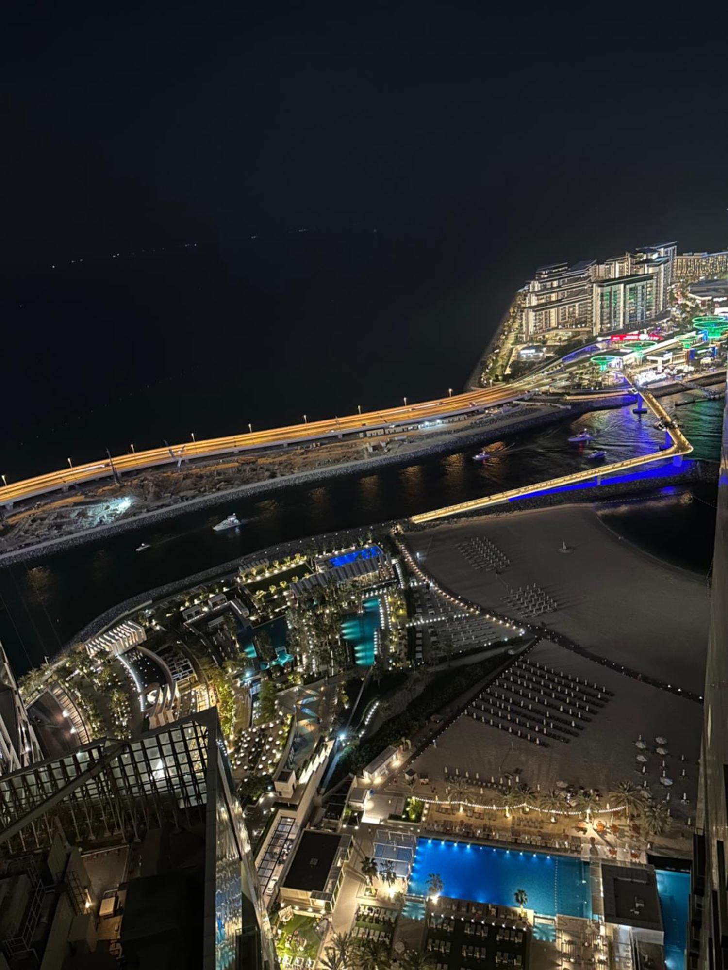 Stunning 5* 4Br-Oceanfront-Apartment Dubai Exterior photo